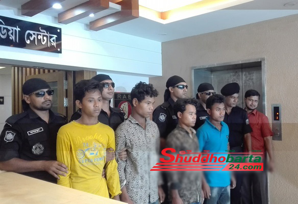 টাকা লুটতে এসে নানি-খালাকে হত্যা