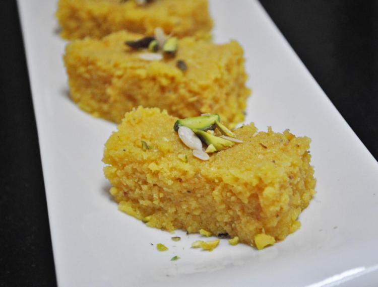 ঘরেই তৈরী করুন শবে বরাতের হালুয়া