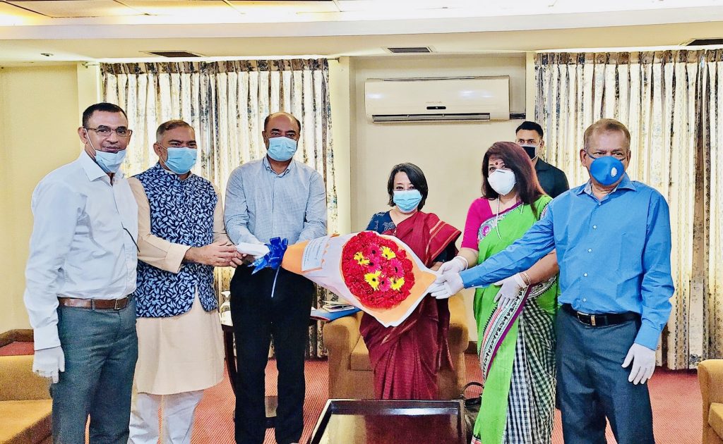 ভারতীয় হাই কমিশনারের সাথে সিলেটের ব্যবসায়ীদের সৌজন্য সাক্ষাৎ