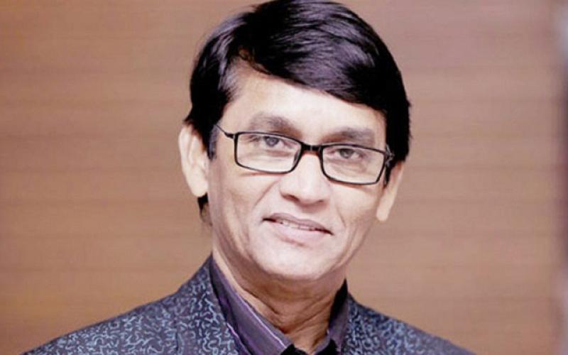 লাইফ সাপোর্ট থেকে আইসিইউতে আজিজুল হাকিম