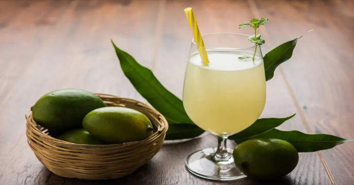 বাড়িতেই বানান সুস্বাদু আম পোড়ার সরবত