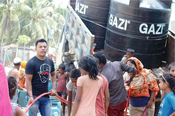 টেকনাফে সুপেয় পানির জন্য হাহাকার