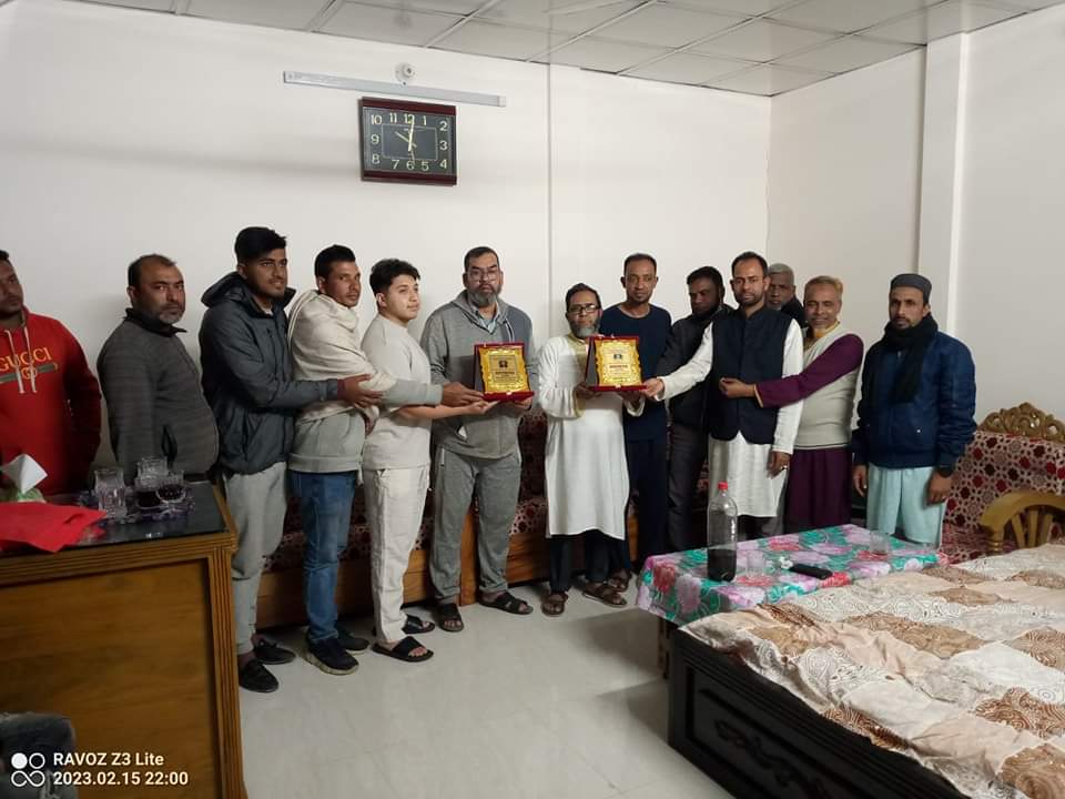 বিশ্বনাথের টেংরা গ্রামে দু’জন প্রবাসী সংবর্ধিত