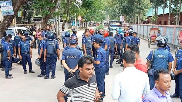 লালমনিরহাটে শ্রমিক লীগের দুই পক্ষের সংঘর্ষ, আহত ১০