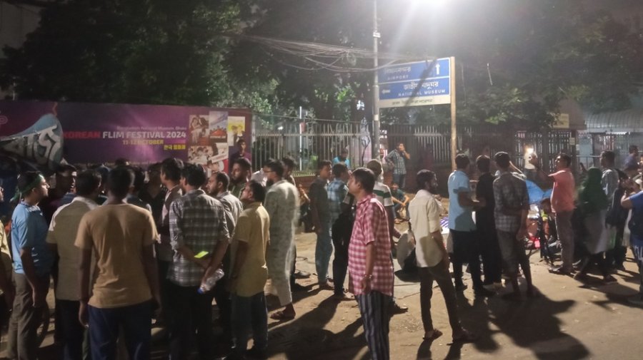 চাকরির বয়স ৩৫: দাবি মানার আশ্বাস প্রধান উপদেষ্টার