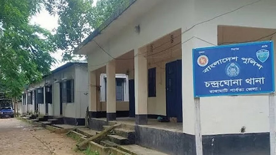 ছাত্রলীগের ৪ নেতাকে কুপিয়ে ‘বিএনপির মিছিল’ করলো হামলাকারীরা