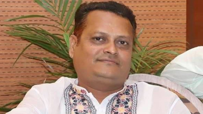 সাবেক কাউন্সিলর লিপন বক্সকে আটক করল ডিবি, ছাড়িয়ে নিলো যুবদল