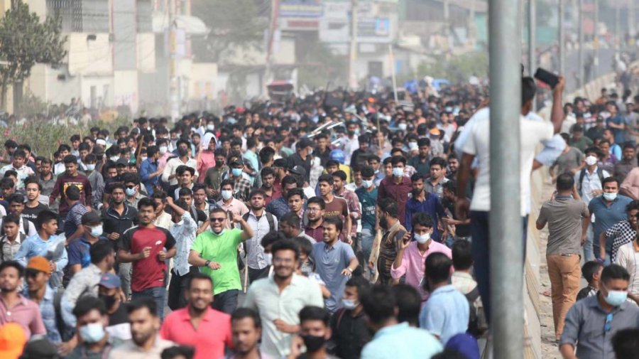 সংঘাত-সংঘর্ষ মোকাবিলায় ‘হার্ডলাইনে’ যাওয়ার কথা ভাবছে সরকার