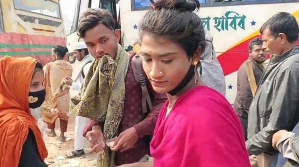 ময়মনসিংহে ‘হিজড়া সেজে’ চাঁদাবাজি করছেন অর্ধশতাধিক পুরুষ